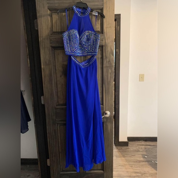 Like New Prom Dress - Picture 2 of 7